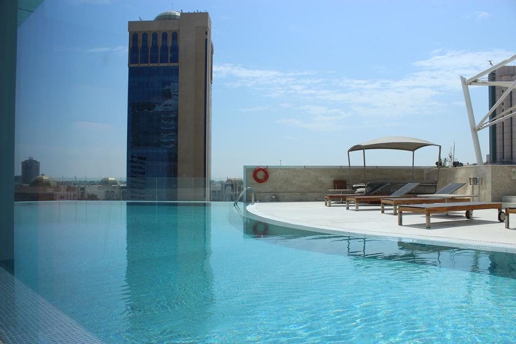 Ramee Grand Hotel And Spa Манама Экстерьер фото The pool at the hotel