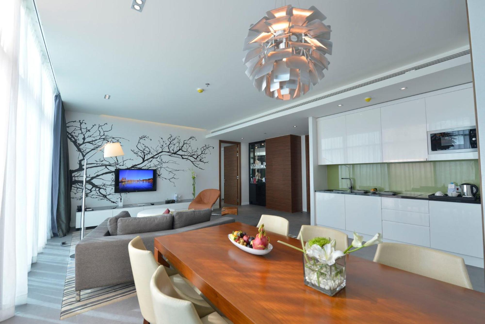 Ramee Grand Hotel And Spa Манама Экстерьер фото A modern apartment in Warsaw, Poland